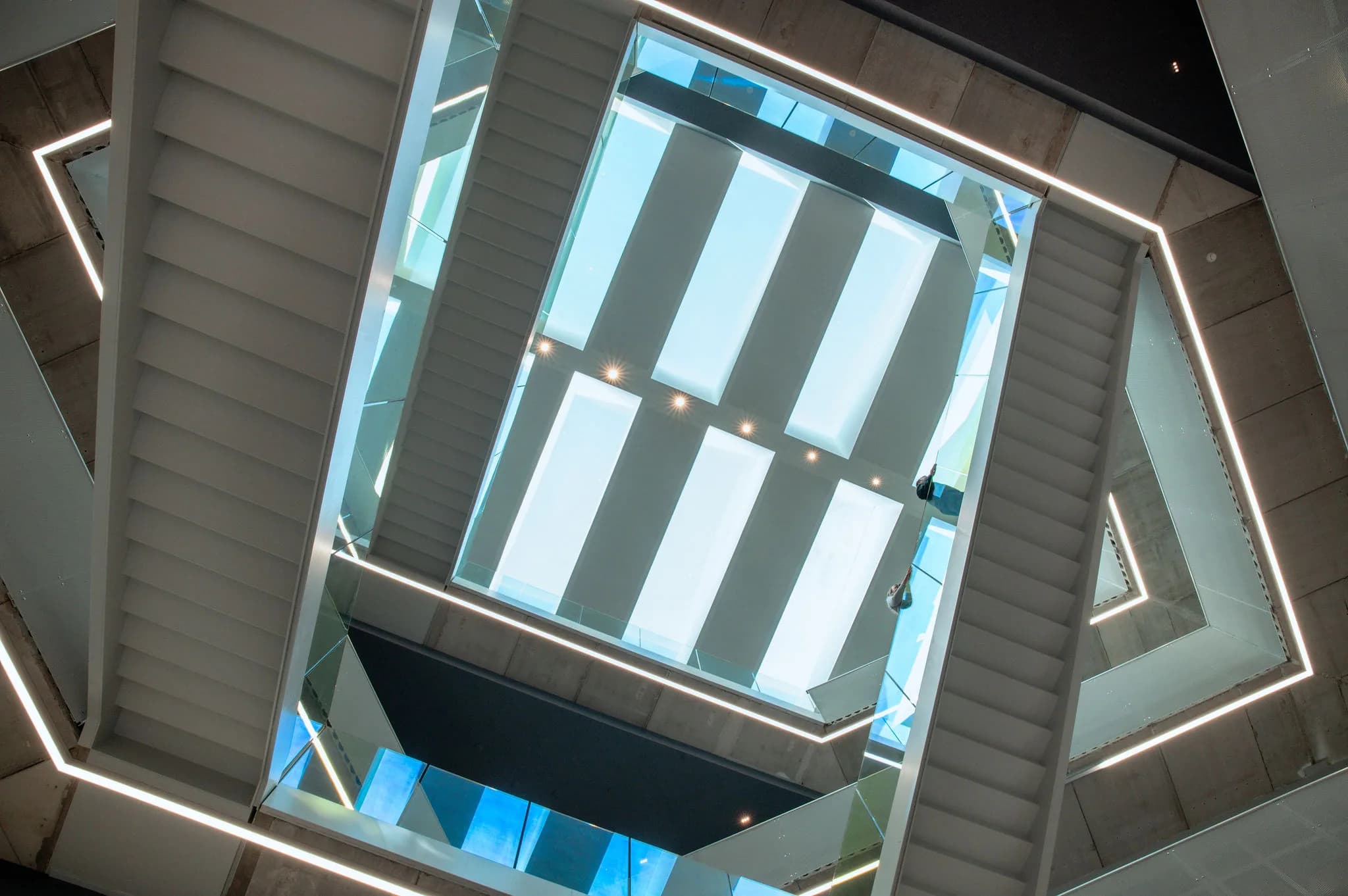 Het atrium van Plus Ultra